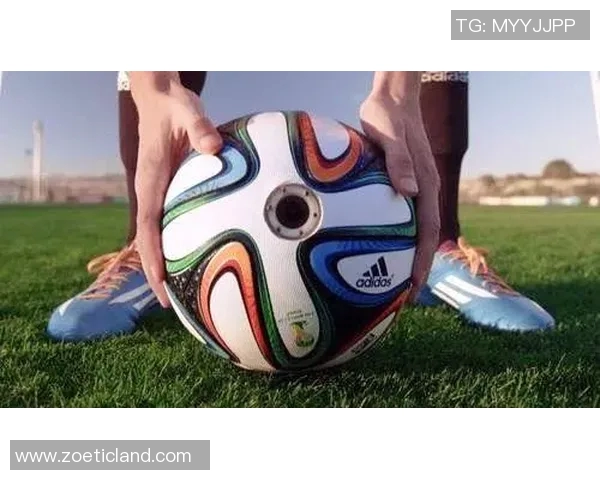 车载足球明星饰品摆件为爱车增添个性与活力的完美选择